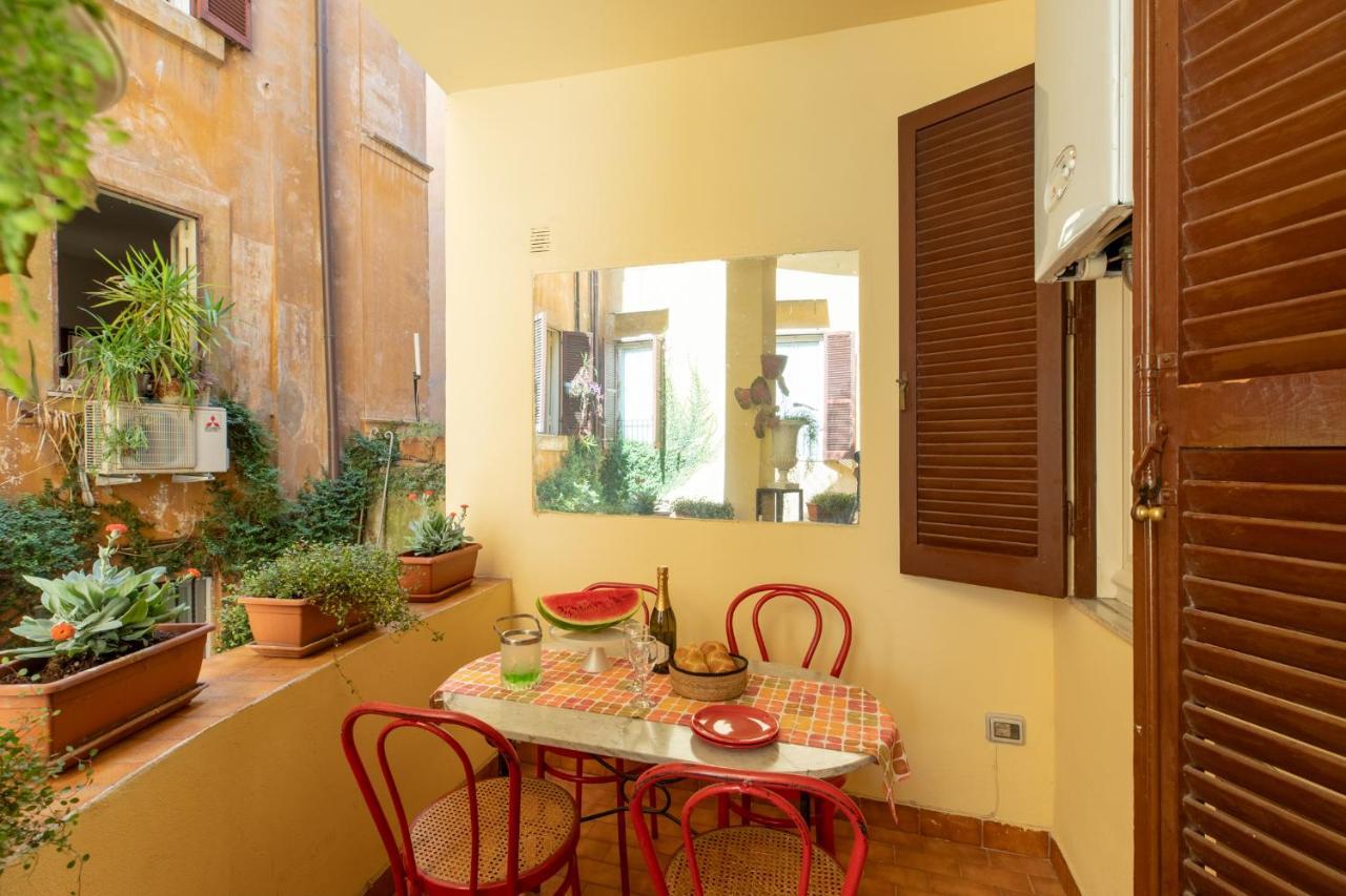 Iflat Red Roman Apartament Екстер'єр фото